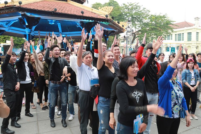 Vietnam Airlines Festa thu hút đông đảo người dân Thủ đô dịp cuối tuần - ảnh 8