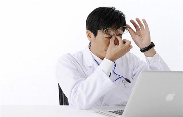 Dấu hiệu cảnh báo bệnh tật từ đôi mắt