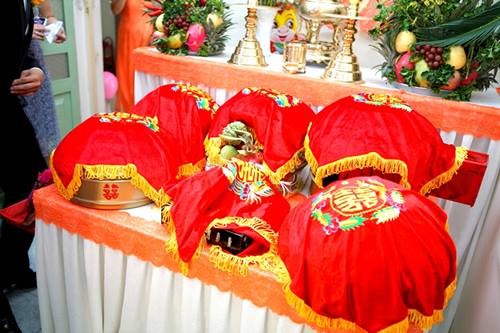 thách cưới, lễ đen, thủ tục cưới hỏi, vay nặng lãi, tiền sính lễ thách cưới, lễ đen, thủ tục cưới hỏi, vay nặng lãi, tiền sính lễ