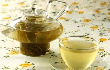 Nhìn vị trí tóc bạc sớm đoán nhiều bệnh nan y - ảnh 2