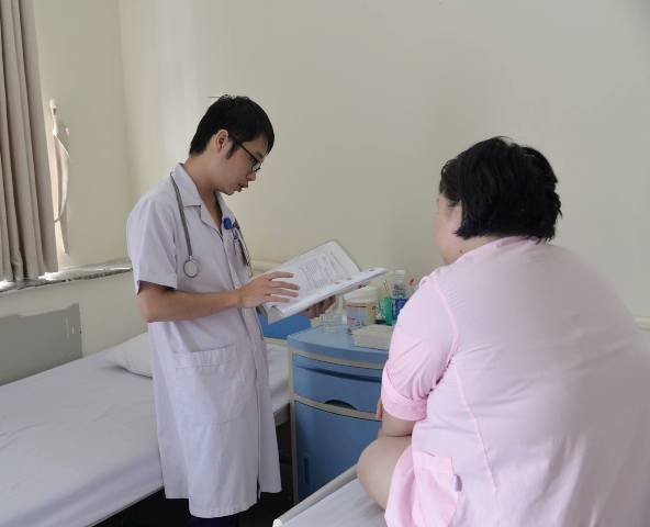 Cô gái 22 tuổi cả đời sống chung với căn bệnh nguy hiểm này vì béo - ảnh 1