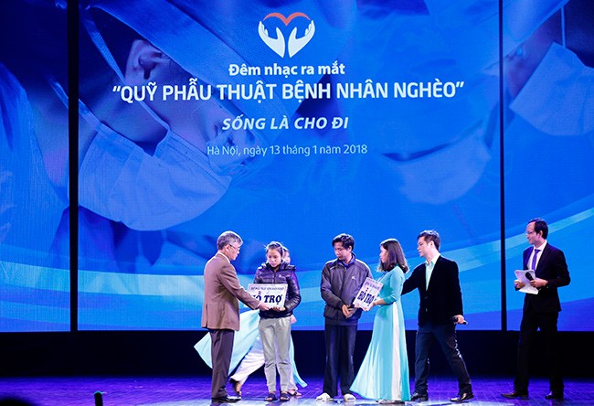 Đêm nhạc gây quỹ phẫu thuật bệnh nhân nghèo - ảnh 2