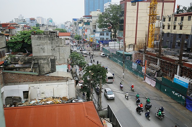 Ngổn ngang ở nút thắt của “đường cong mềm mại“ - ảnh 2