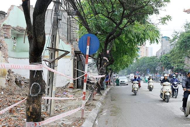 Ngổn ngang ở nút thắt của “đường cong mềm mại“ - ảnh 13