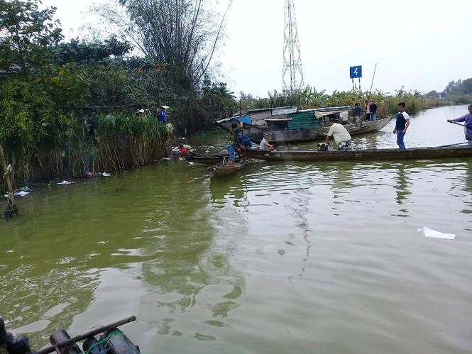 Tìm thấy thi thể bé gái 4 tuổi sau 1 ngày mất tích - ảnh 1