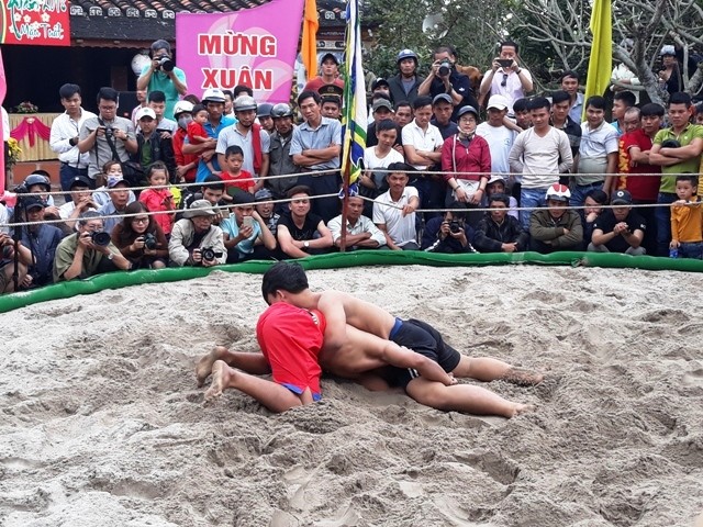 Khai hội vật làng Thủ Lễ truyền thống - ảnh 2