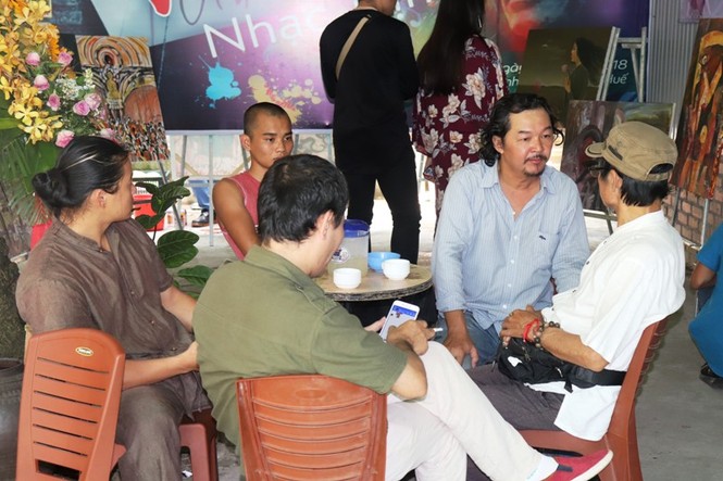 Nghệ sĩ 3 miền về Huế 'vẽ nhạc Trịnh' - ảnh 4