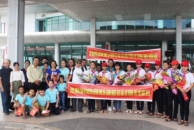 Huế tưng bừng đón kỳ thủ nhí làm đấu trường cờ tướng TG ngỡ ngàng - ảnh 2
