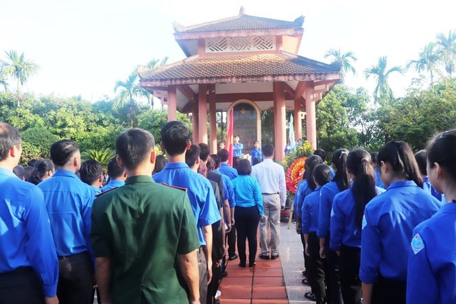 Trao giải thưởng '15 tháng 10' và 'Thanh niên sống đẹp' 2018 - ảnh 6