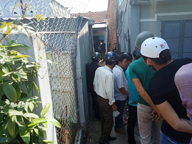Thanh niên bị chém tử vong khi đang ngồi chơi tại nhà - ảnh 1