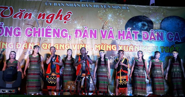 Người H’Re Sơn Hà vào hội - ảnh 1