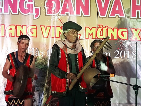 Người H’Re Sơn Hà vào hội - ảnh 4