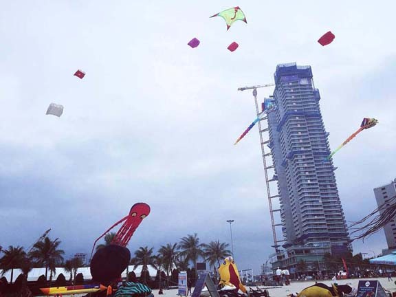 Cả đại dương “tung bay” trên những cánh diều trước biển Đông Đà Nẵng - ảnh 3