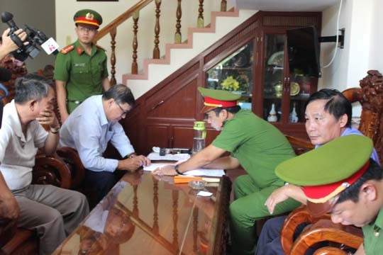 Bắt cựu chủ tịch huyện liên quan đến dự án lọc dầu Vũng Rô - ảnh 1
