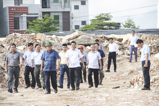 Bí thư Bình Định:“Chưa gì hết, ai cho phép đổ đất đá lấp đầm phá hoại