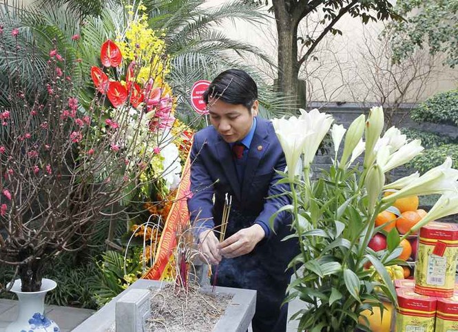Kết nạp đảng viên mới tại khu Di tích lịch sử cách mạng - ảnh 2