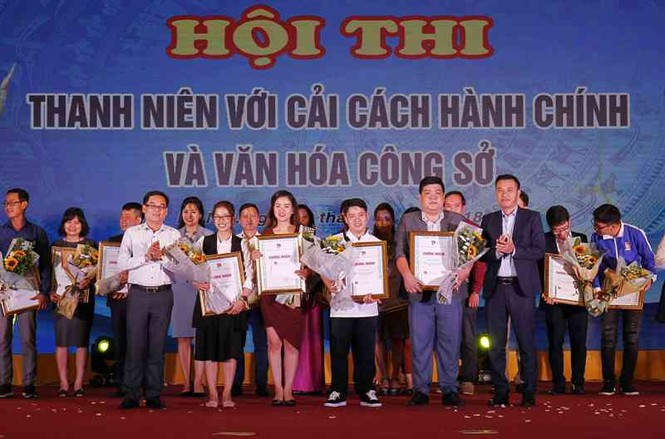 Đưa vào áp dụng thực tiễn những ý tưởng cải cách hành chính - ảnh 4