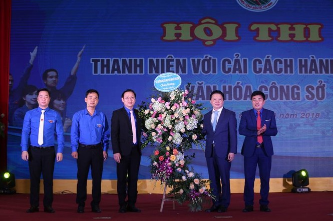 Đưa vào áp dụng thực tiễn những ý tưởng cải cách hành chính - ảnh 2