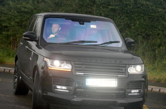 Bê bối với “gái lạ”, Rooney đối diện mức phạt nặng từ Everton - ảnh 1