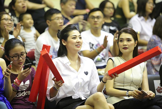 'Địa chấn' ở trận mở màn giải bóng rổ nhà nghề Việt Nam - ảnh 1