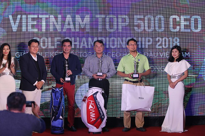 Golfer Hồ Văn Hùng vô địch giải golf VCG 500 2018 - ảnh 2