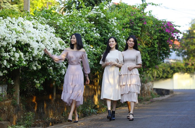 Ngắm dàn mỹ nhân đồng hành cùng Việt dã Tiền Phong - ảnh 2