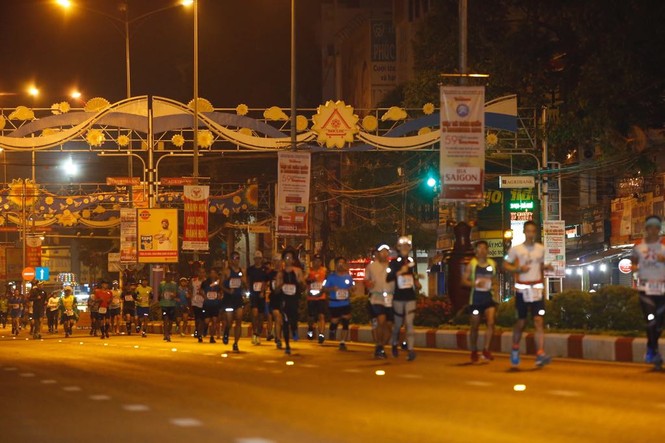 Việt dã Tiền Phong: Tranh đua lúc rạng đông - ảnh 1