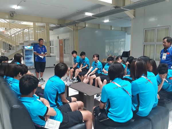 Mục kích buổi tập đầu tiên của tuyển nữ Việt Nam tại ASIAD 2018 - ảnh 3