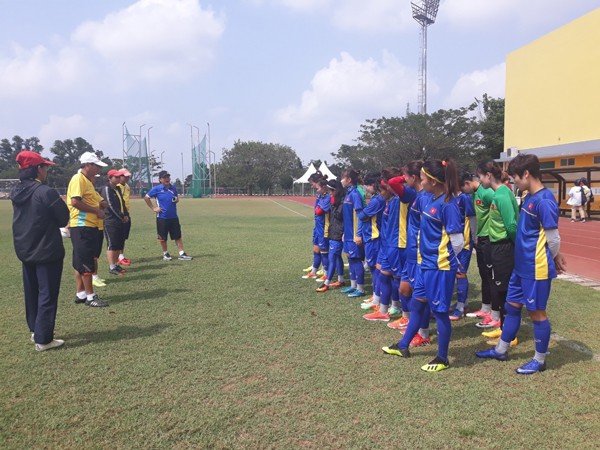 Mục kích buổi tập đầu tiên của tuyển nữ Việt Nam tại ASIAD 2018 - ảnh 7