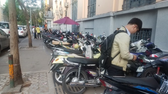 bãi đỗ xe ngầm ở quận 1 10 năm vẫn án binh - ảnh 2