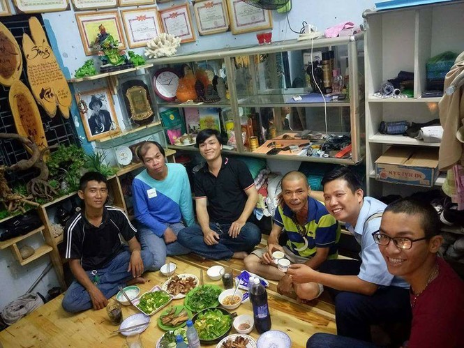 Dân mạng tiếc thương các 'hiệp sĩ' xả thân bắt cướp ở Sài Gòn - ảnh 2
