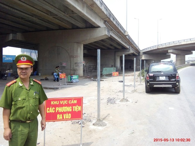 'Giải phóng' gầm cầu vượt Pháp Vân, Hà Nội - ảnh 3