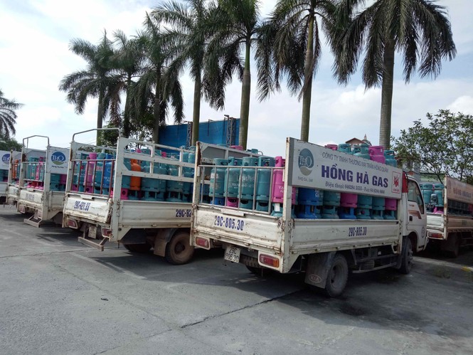 Cơ quan chức năng ra quân có dẹp được gas bẩn? - ảnh 1