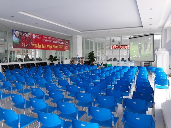 Cổ động viên Đà Nẵng sôi sục, chuẩn bị hết mình cho trận chiến' của U23 - ảnh 4