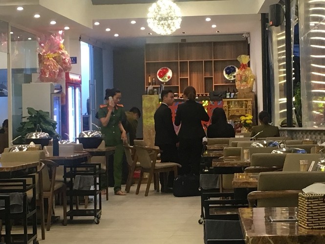 Nhà hàng bị tố 'chém' bữa ăn gần 10 triệu, xuất hóa đơn tiếng Trung - ảnh 4