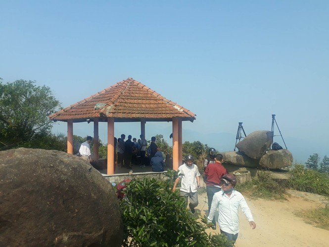 Phóng viên Đà Nẵng 'săn' tàu sân bay Mỹ từ bán đảo Sơn Trà - ảnh 3