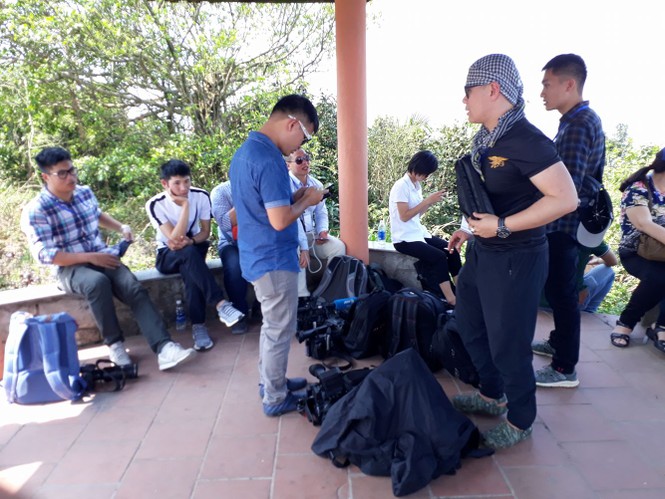 Phóng viên Đà Nẵng 'săn' tàu sân bay Mỹ từ bán đảo Sơn Trà - ảnh 5