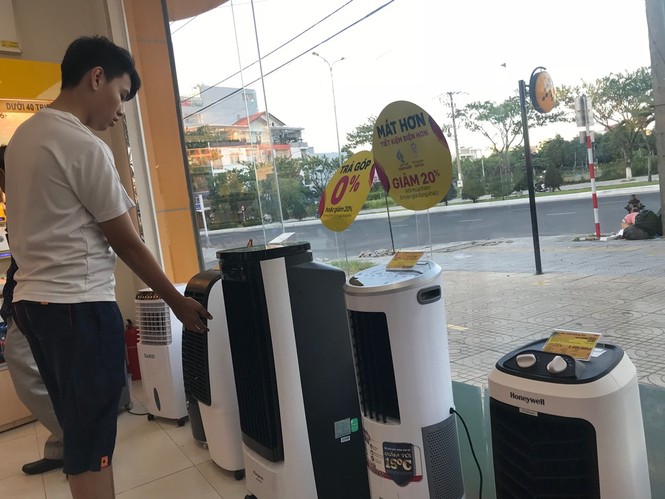 Đà Nẵng: Đổ xô đi mua quạt tránh nóng - ảnh 6