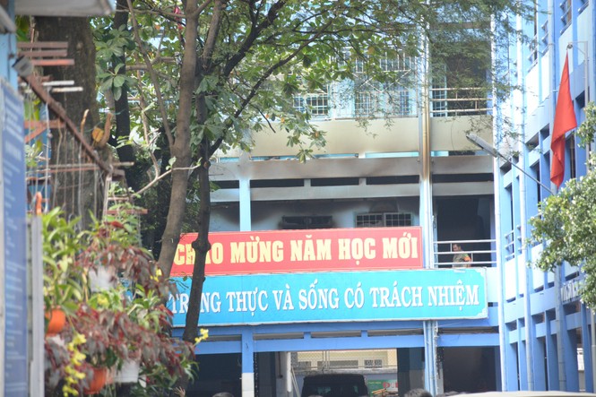 Trường học phát hỏa, hàng trăm học sinh tháo chạy giữa trưa - ảnh 2