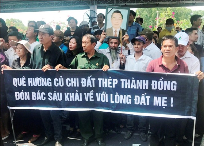 Nghẹn ngào giây phút tiễn biệt bác Sáu Khải về đất mẹ - ảnh 10