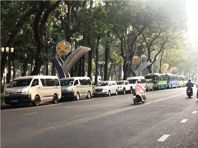 Hàng nghìn người đưa tiễn nguyên Thủ tướng Phan Văn Khải - ảnh 10
