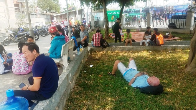 Hiện trường vụ cháy chung cư làm 13 người chết ở Sài Gòn - ảnh 12