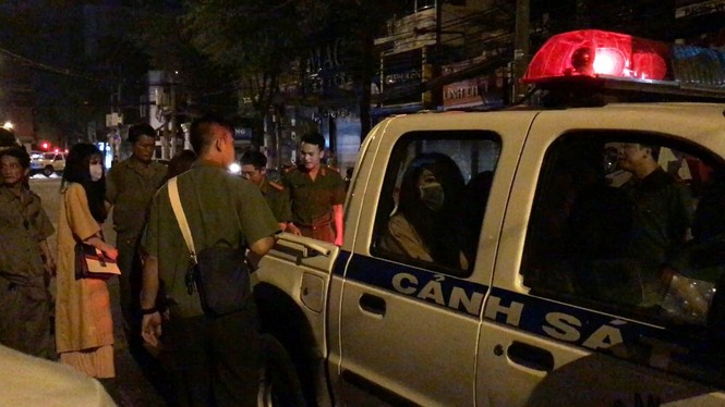 Bên trong hai nhà hàng thác loạn ở trung tâm Sài Gòn - ảnh 9