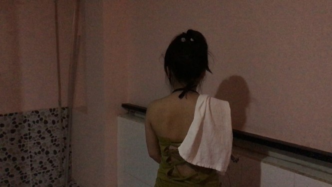 Đột kích động massage cho tiếp viên 'tắm tiên' cùng khách ở Sài Gòn - ảnh 1