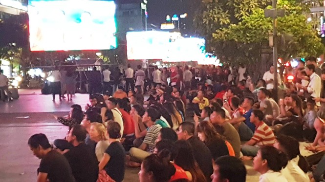 Người Sài Gòn cuồng nhiệt đồng hành cùng Olympic Việt Nam - ảnh 3