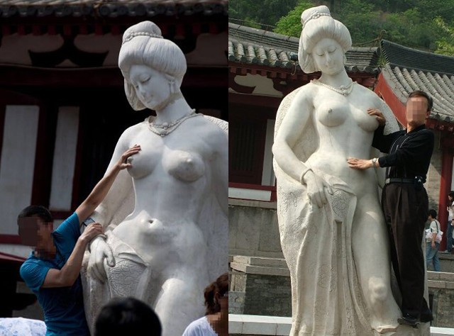 Kêu gọi khách du lịch không sờ ngực tượng 'tứ đại mỹ nhân' - ảnh 1
