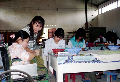 Người làm nghề công tác xã hội cần có kỹ năng mềm - ảnh 1