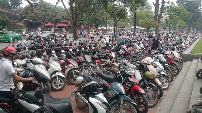Hà Nội: Tắc đường tại Lễ hội hoa anh đào - ảnh 13