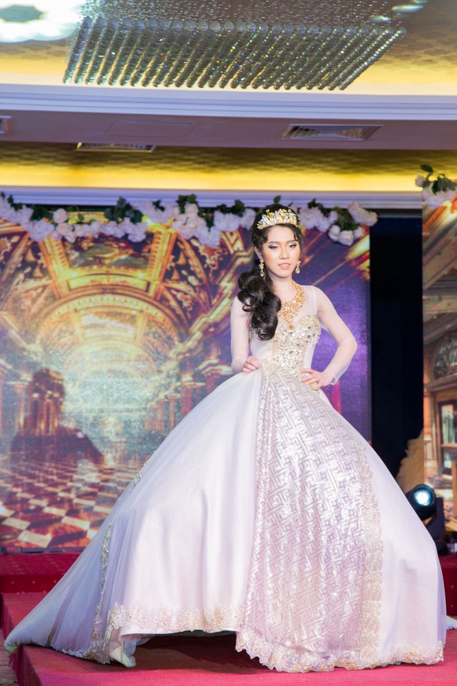 Mâu Thanh Thuỷ diện áo cưới đính kim cương lộng lẫy - ảnh 5