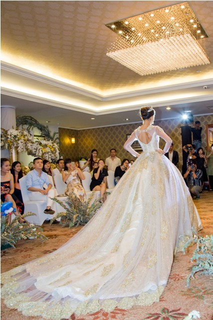 Mâu Thanh Thuỷ diện áo cưới đính kim cương lộng lẫy - ảnh 3